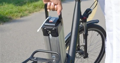 元の電動自転車バッテリーを別のブランドのバッテリーと交換できますか?